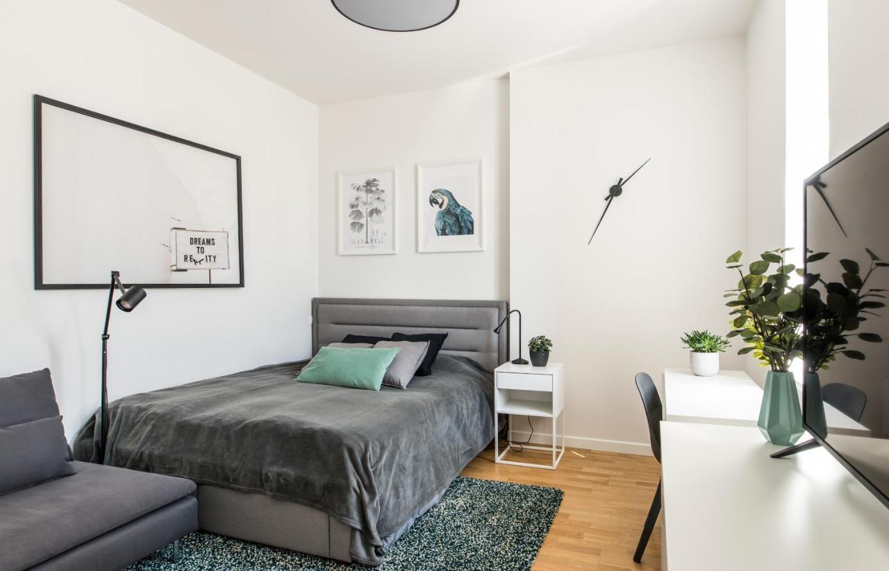 Cozy Modern Studio - Great For Short Trips Rīga Exterior foto