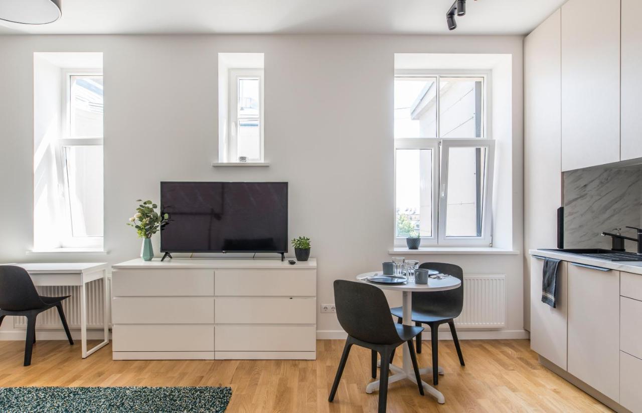 Cozy Modern Studio - Great For Short Trips Rīga Exterior foto